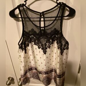 Women’s Maurices Satin Lace Top Sz M